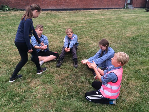 Tag den ring og lad den vandre